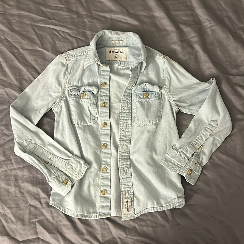 Vintage Abercrombie kids muscle style long sleeve shirt